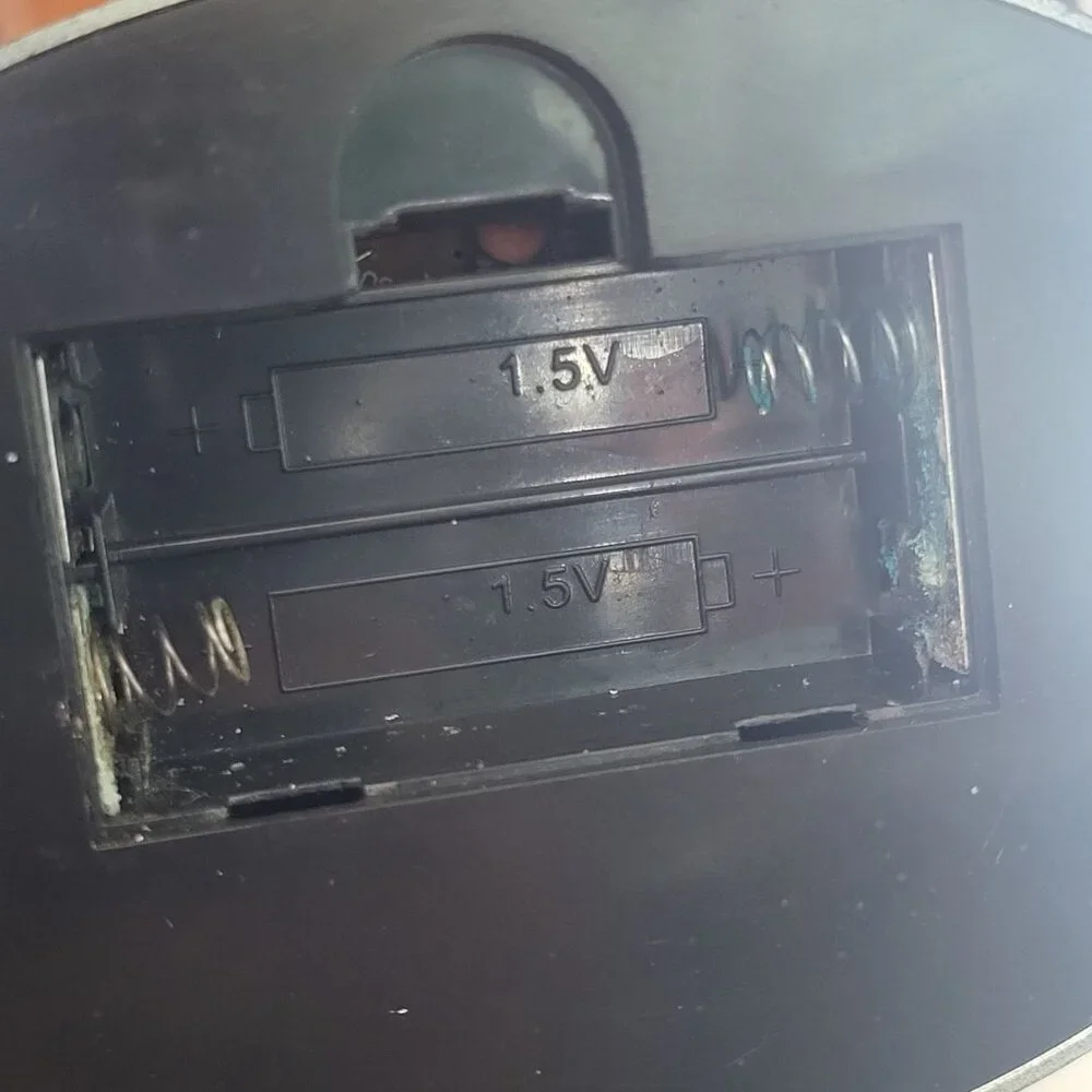 Tire Shaped Desk Alarm Clock Missing Bottom Battery Cover
